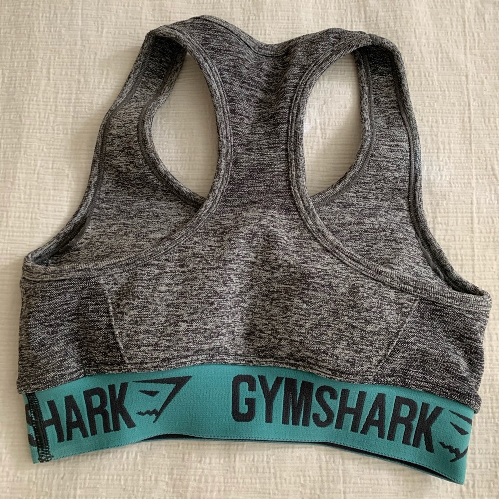 Gymshark Sports Bra & Matching Legging - Picture 3 of 5